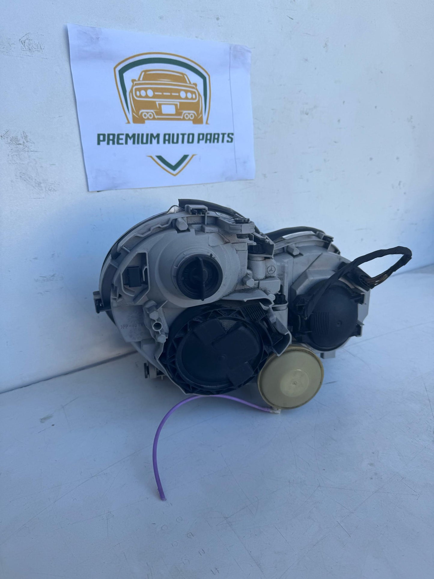 2005   Left Headlight