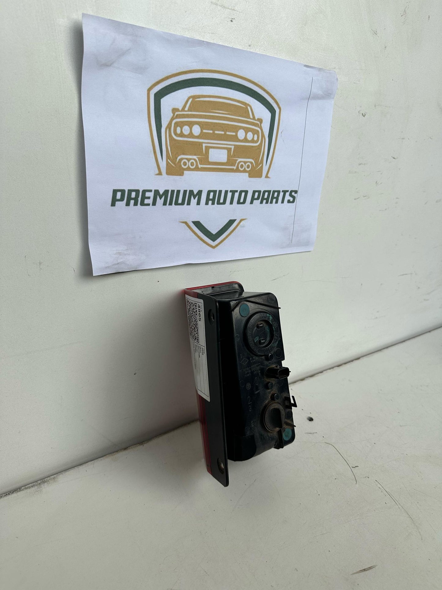 2015 Renault Trafic Left Reverse Light