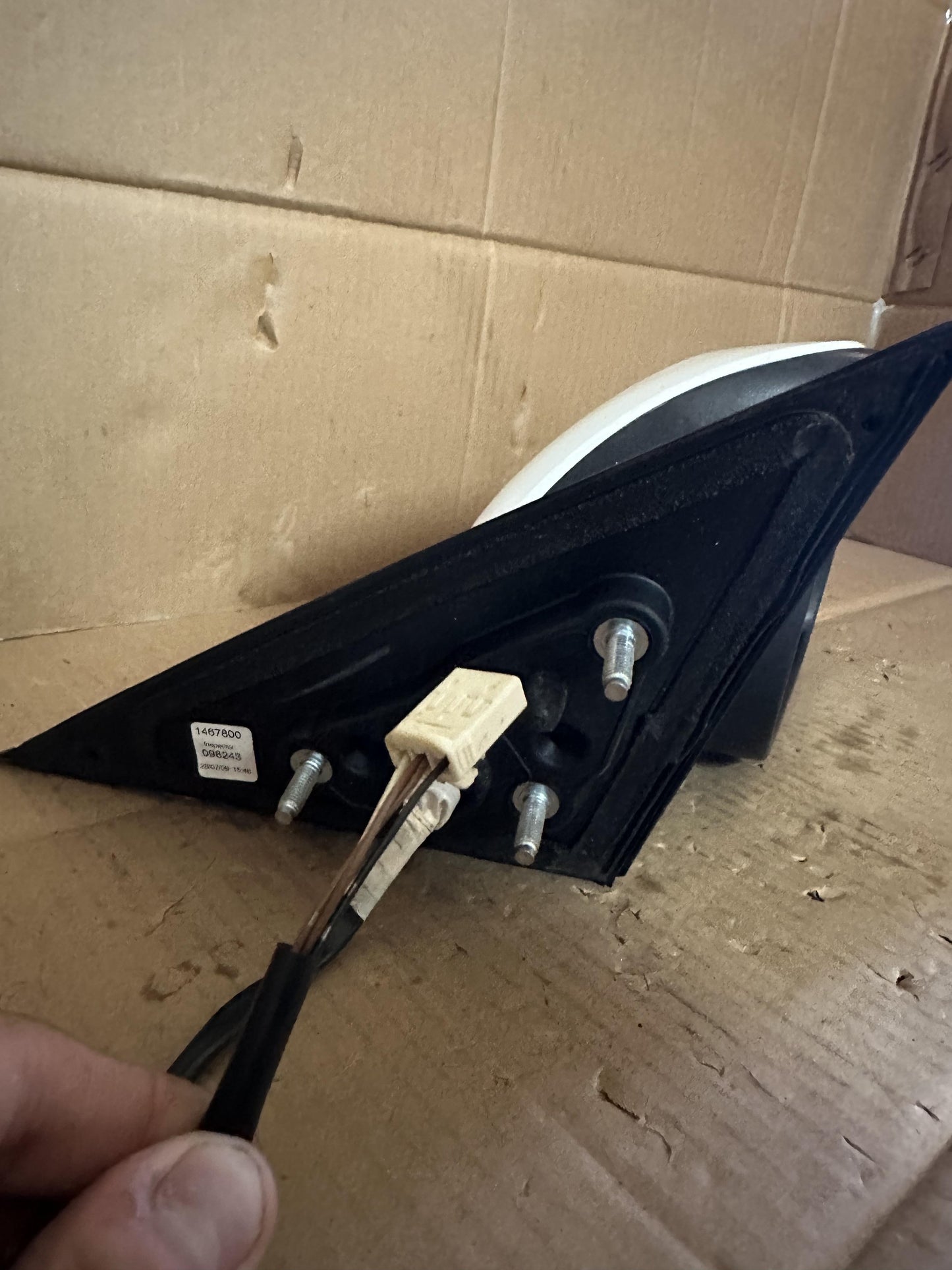2009  XV40 Right Door Mirror