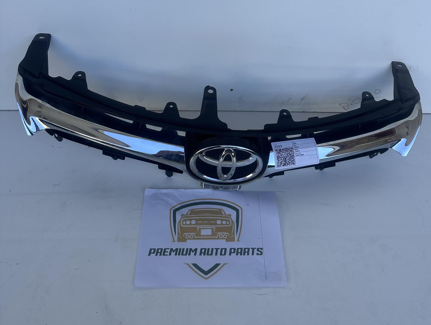 2016  XV50 Grille Upper