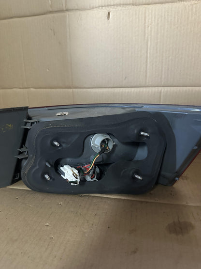 2007  NF Left Taillight