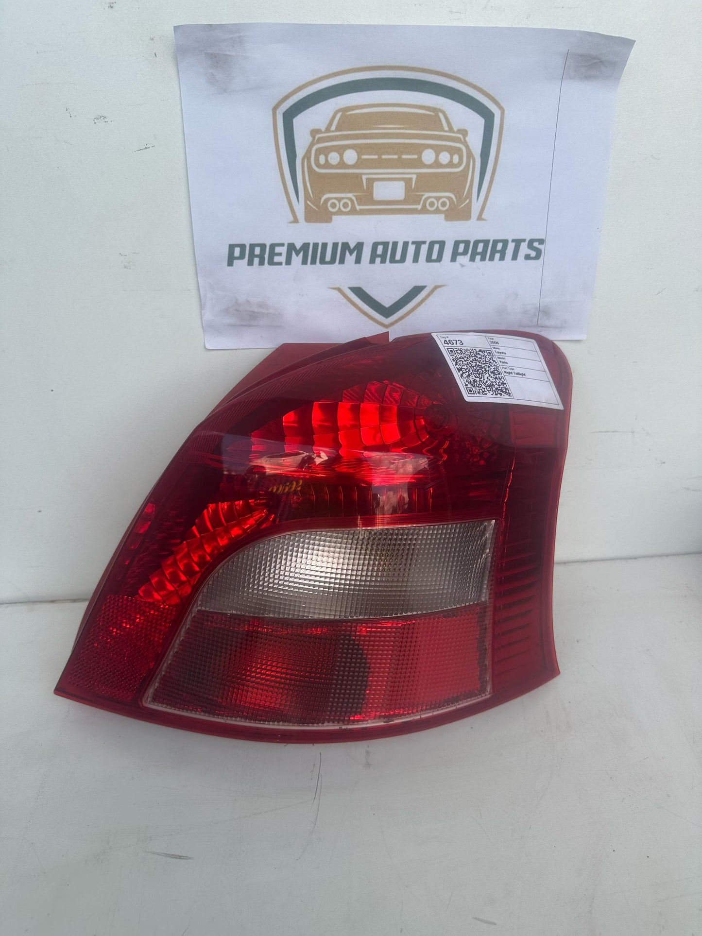 2006   Right Taillight