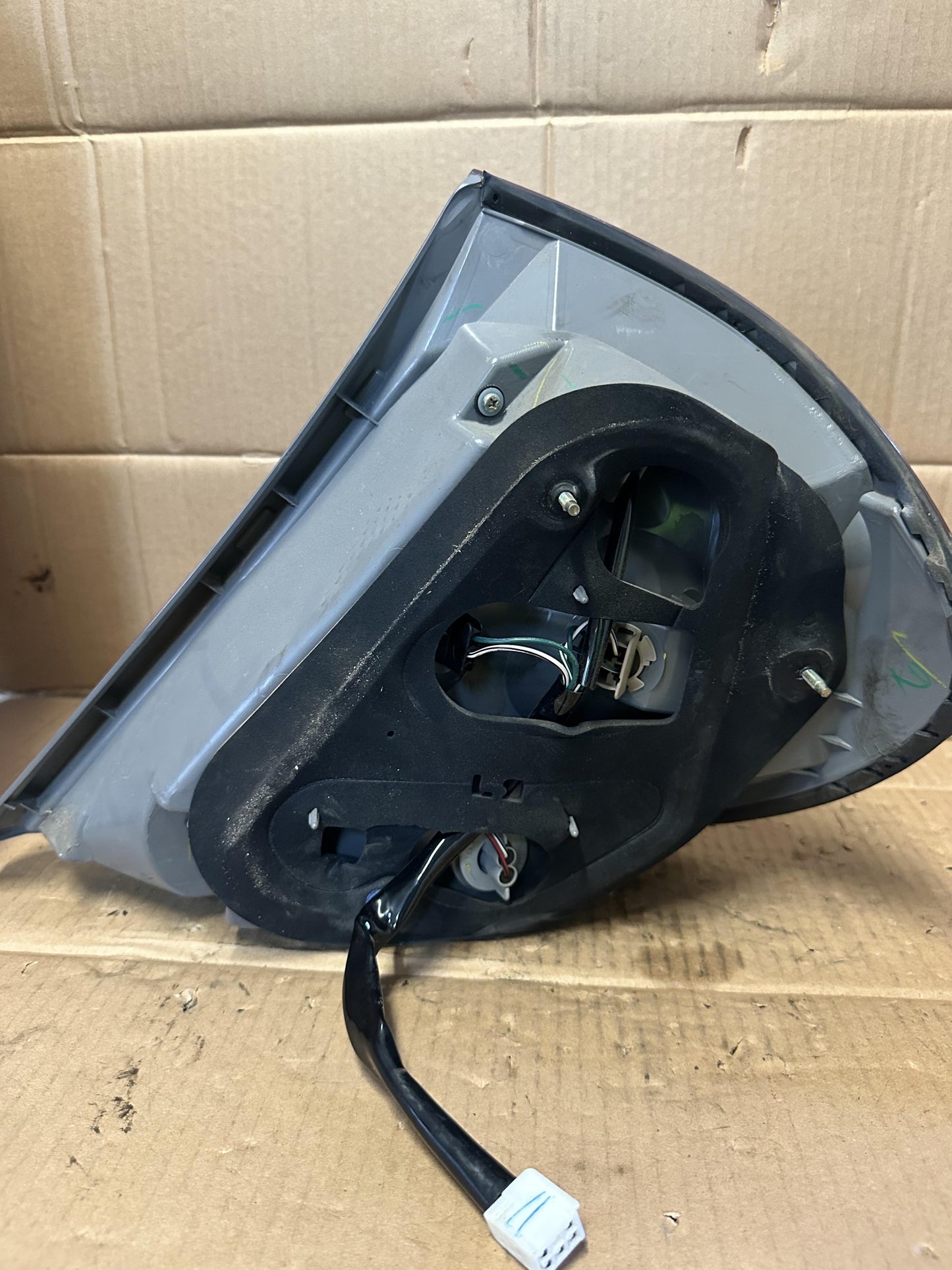 2004  Sportivo Left Taillight