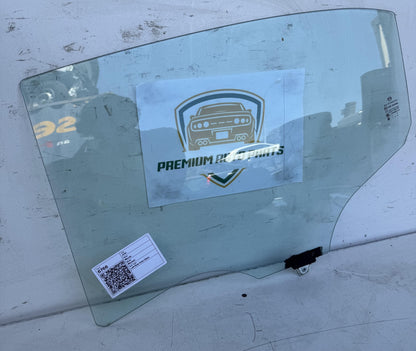2015   Left Rear Door Glass