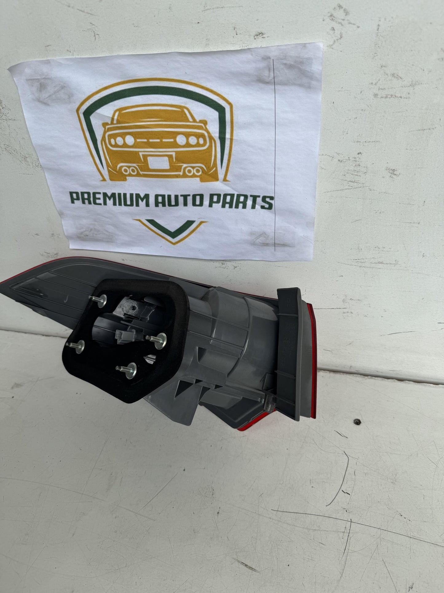 2009   Right Taillight