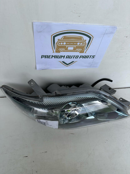 2011   Right Headlight
