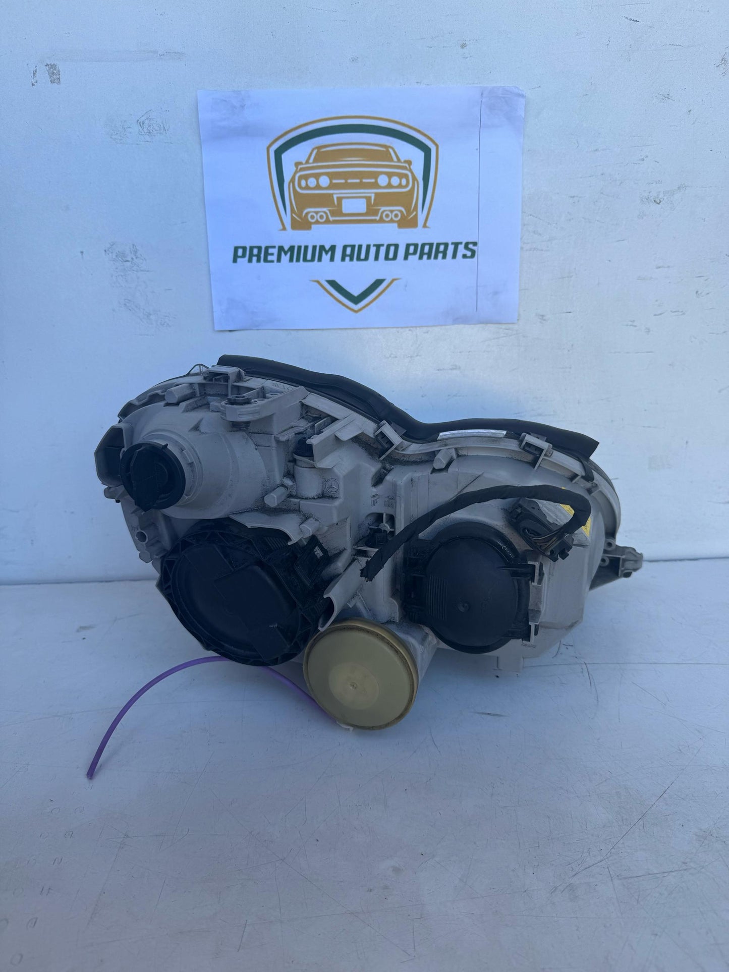 2005   Left Headlight