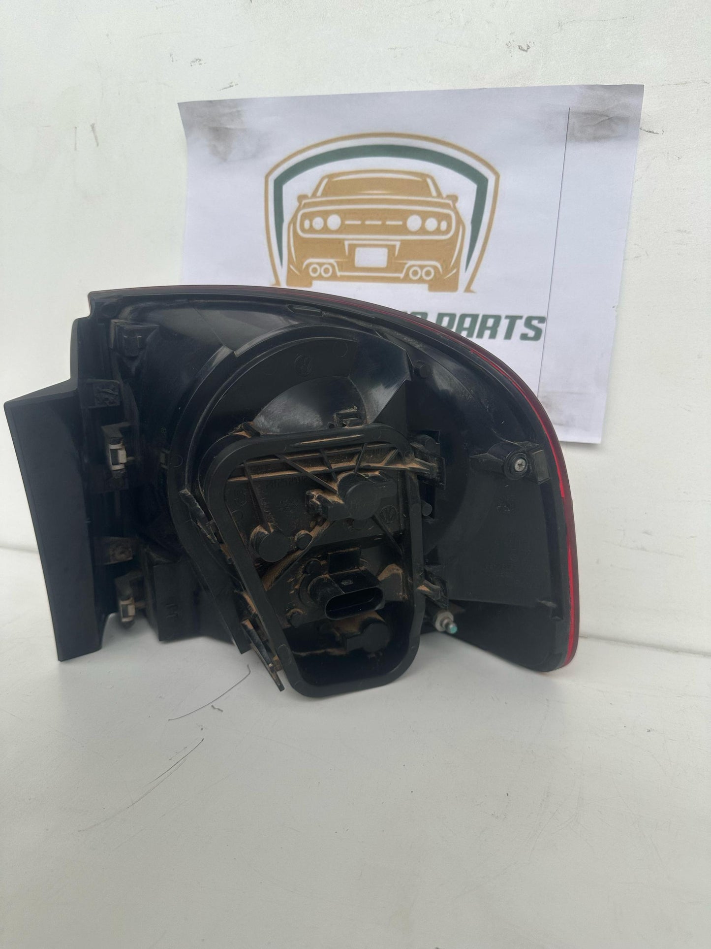 2007   Left Taillight
