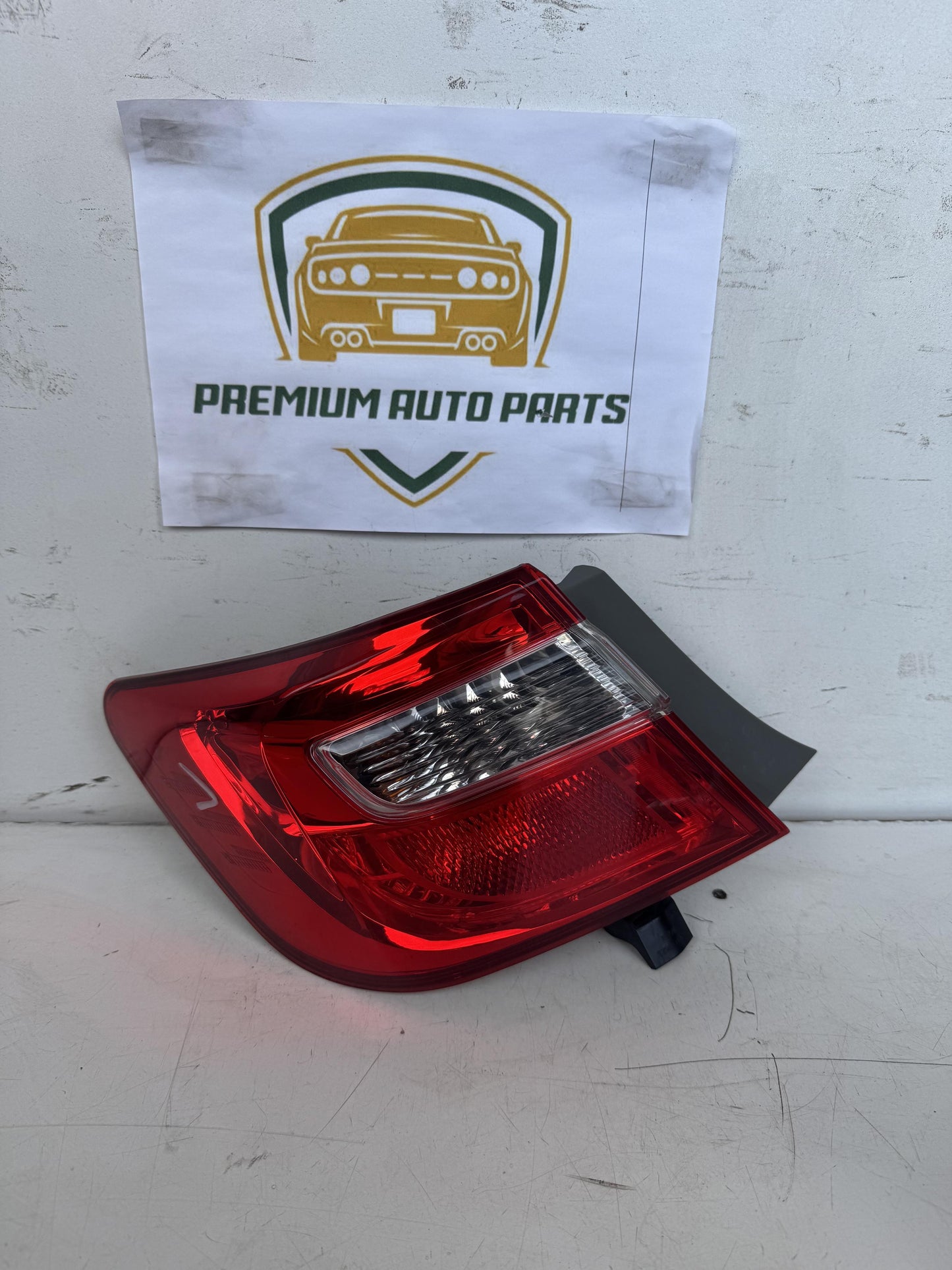 2016   Left Taillight