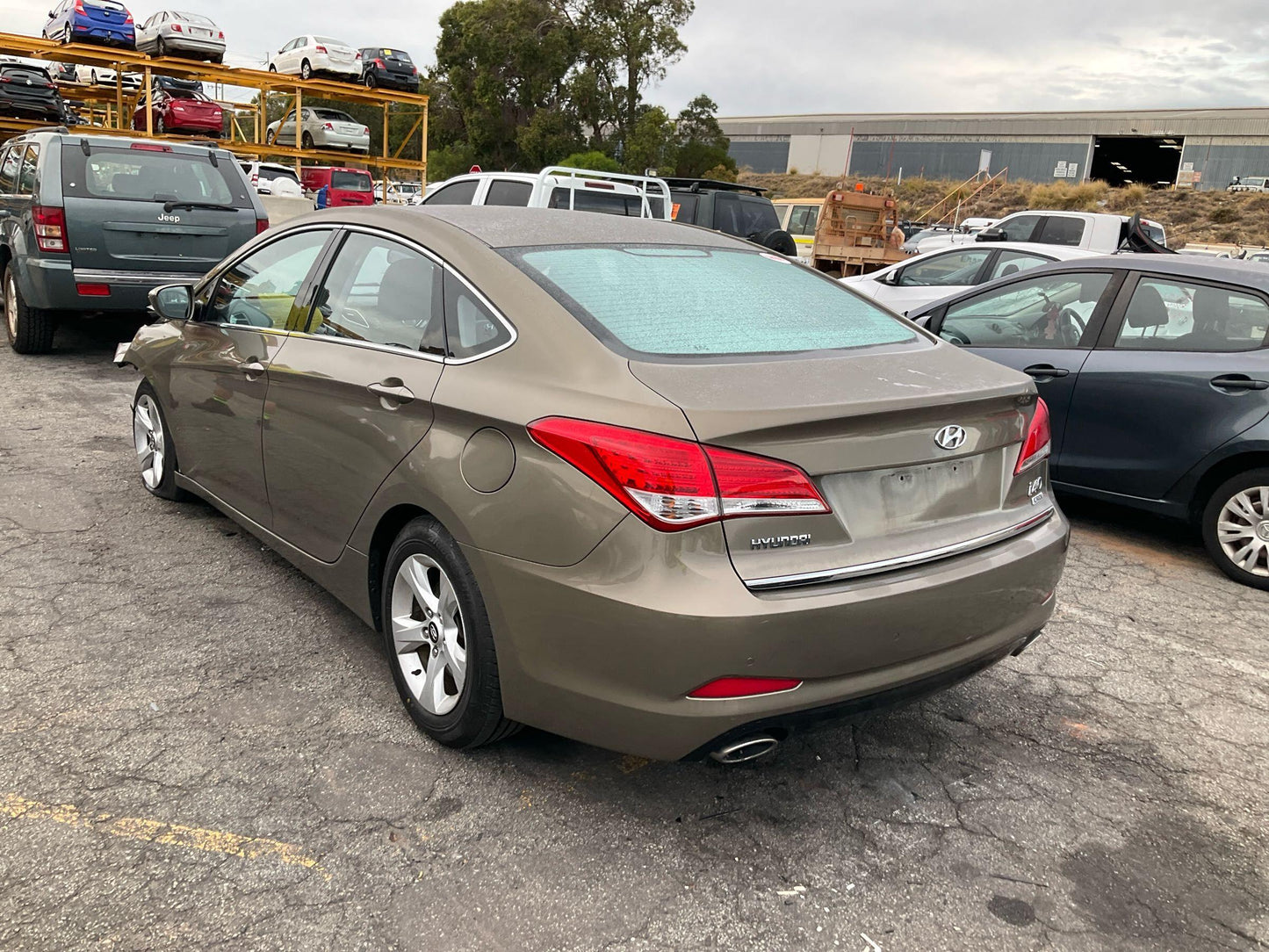 Hyundai 
i40