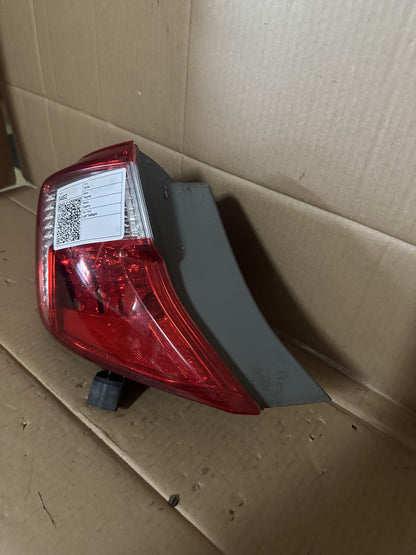 2014  Camry Left Taillight