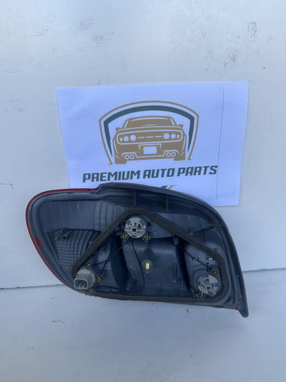 2003   Right Taillight