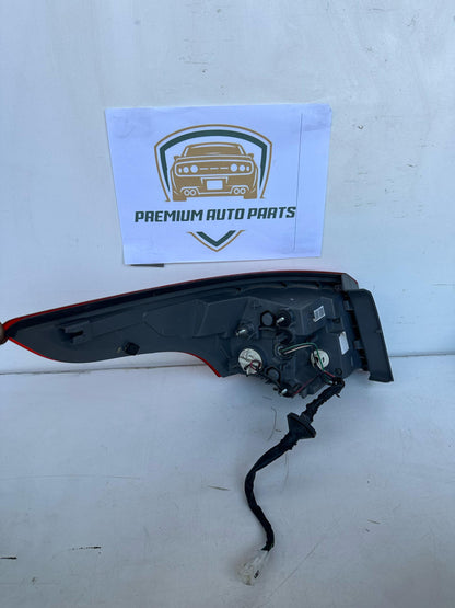 2014   Right Taillight