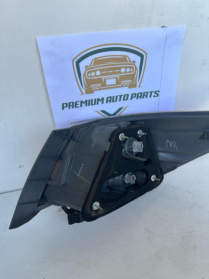 2009 Honda Accord Left Taillight