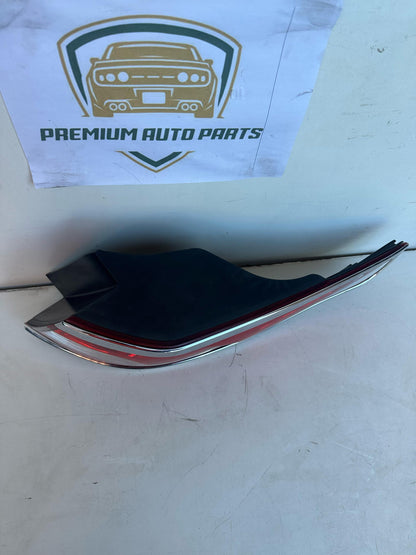 2011 Kia Optima TF Right Taillight