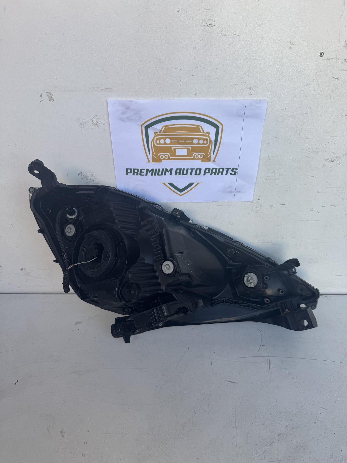 2009   Left Headlight