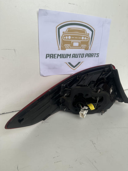 2016  LF Right Taillight