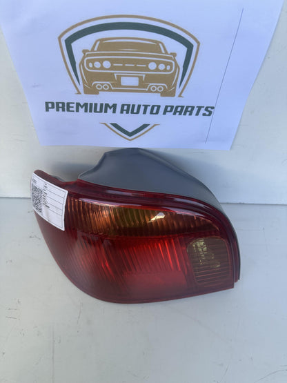 2003   Left Taillight