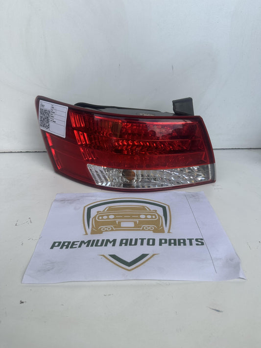 2005  NF Left Taillight