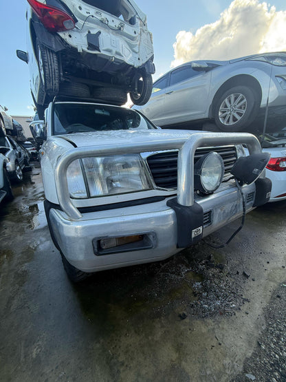 Toyota 
Land Cruiser