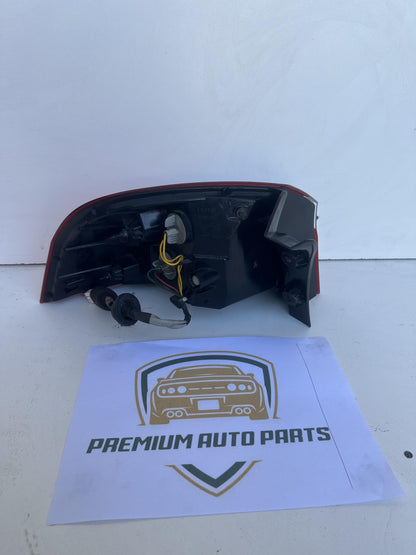 2016  UB Right Taillight