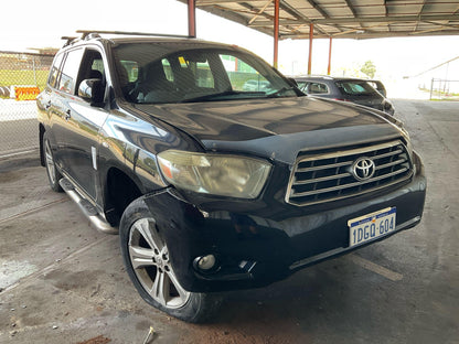 2010 Toyota Kluger  Station Wagon 
Toyota
Kluger