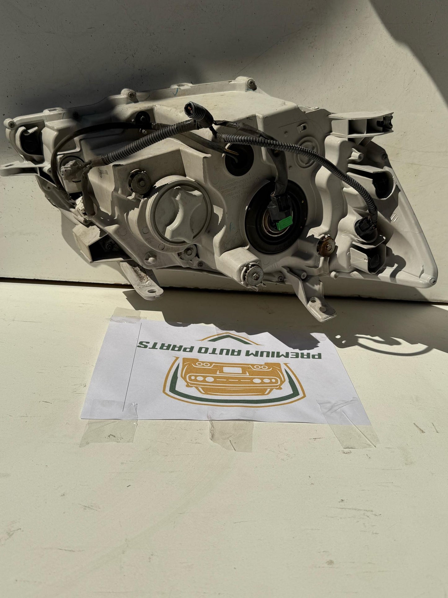 2010 Toyota Aurion Left Headlight