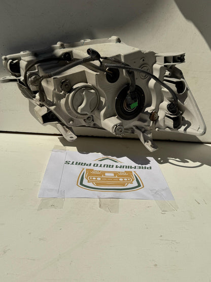 2010 Toyota Aurion Left Headlight