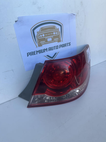 2007  V40 Right Taillight