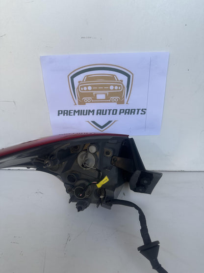 2016   Right Taillight
