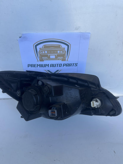 2006   Left Headlight