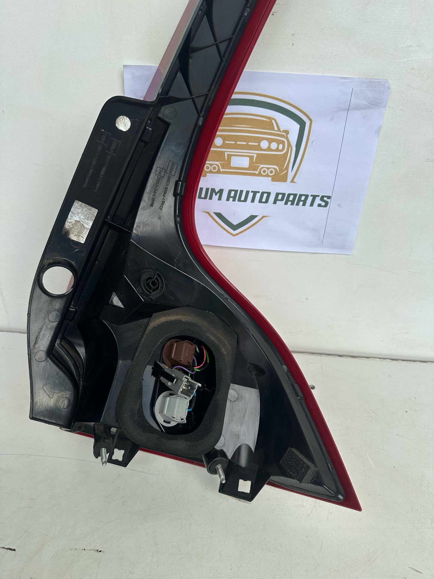 2012 Volvo XC60 Left Taillight