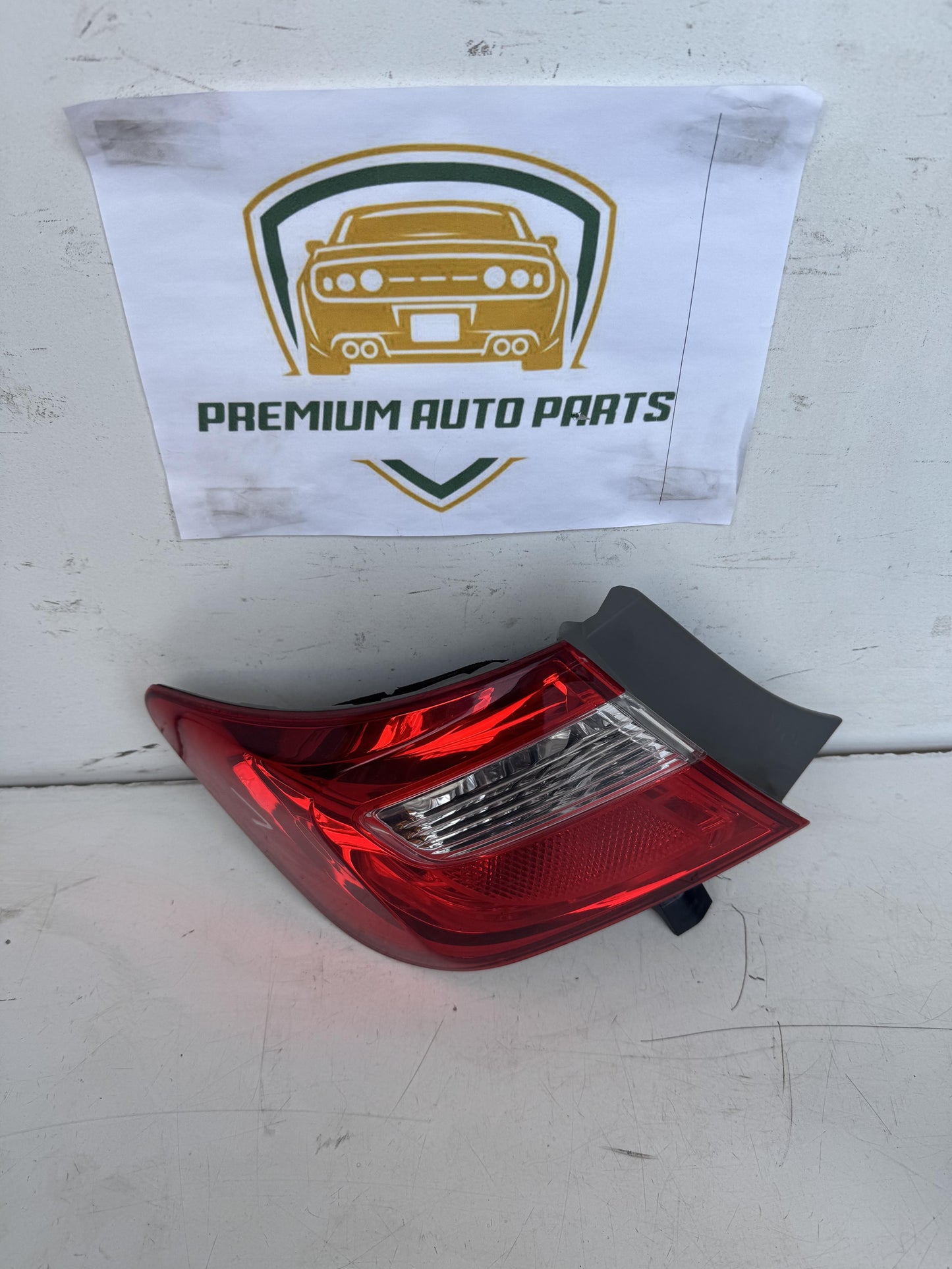 2016   Left Taillight