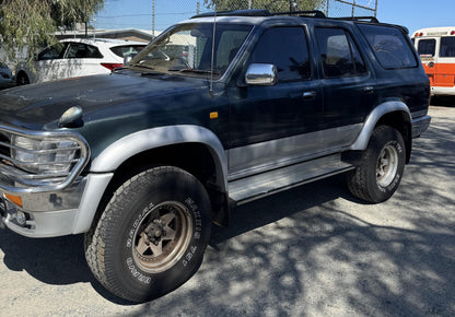 Toyota 
Hilux Surf