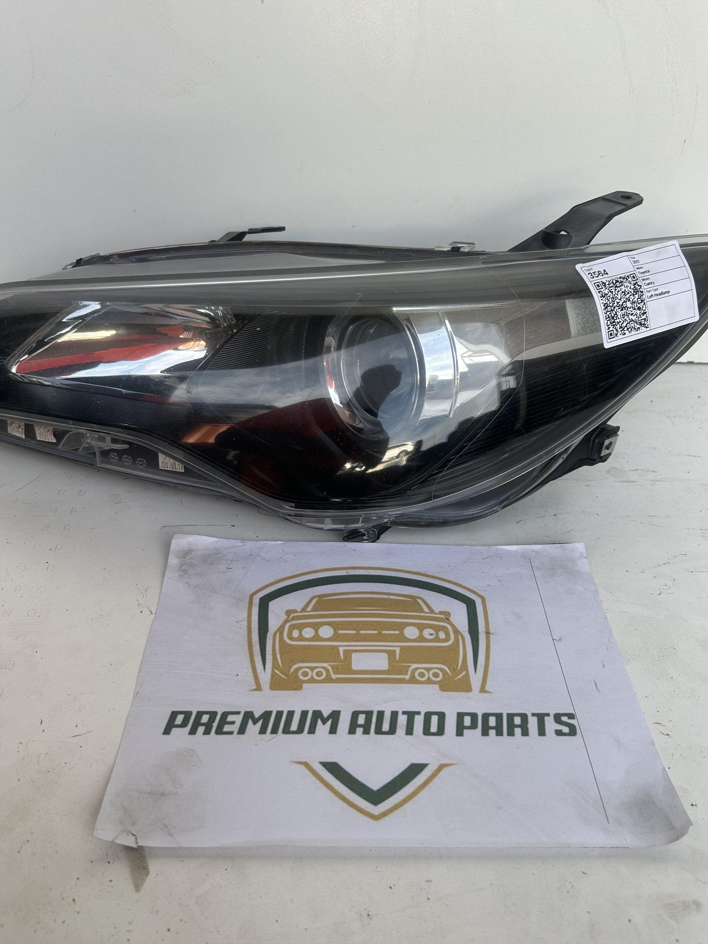 2017   Left Headlight