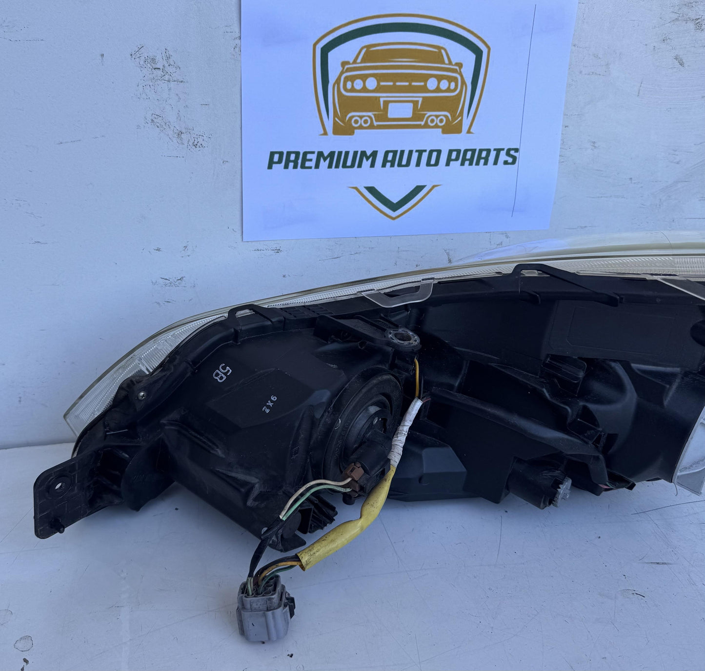 2012  V BM Right Headlight
