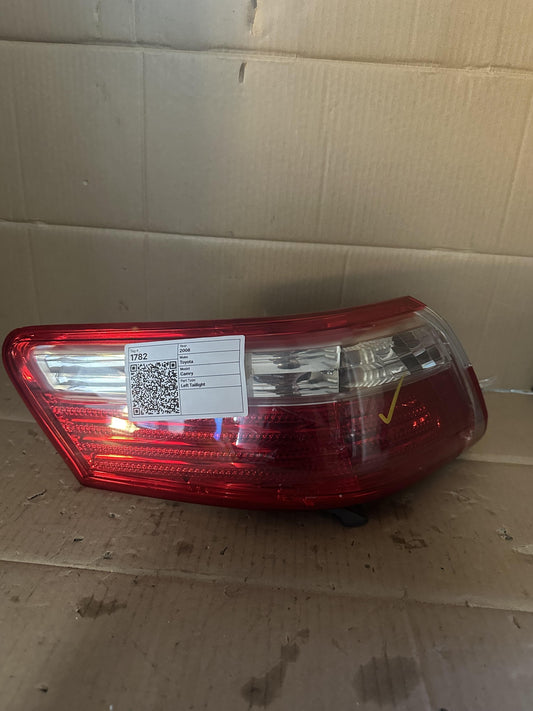 2008  XV40 Left Taillight