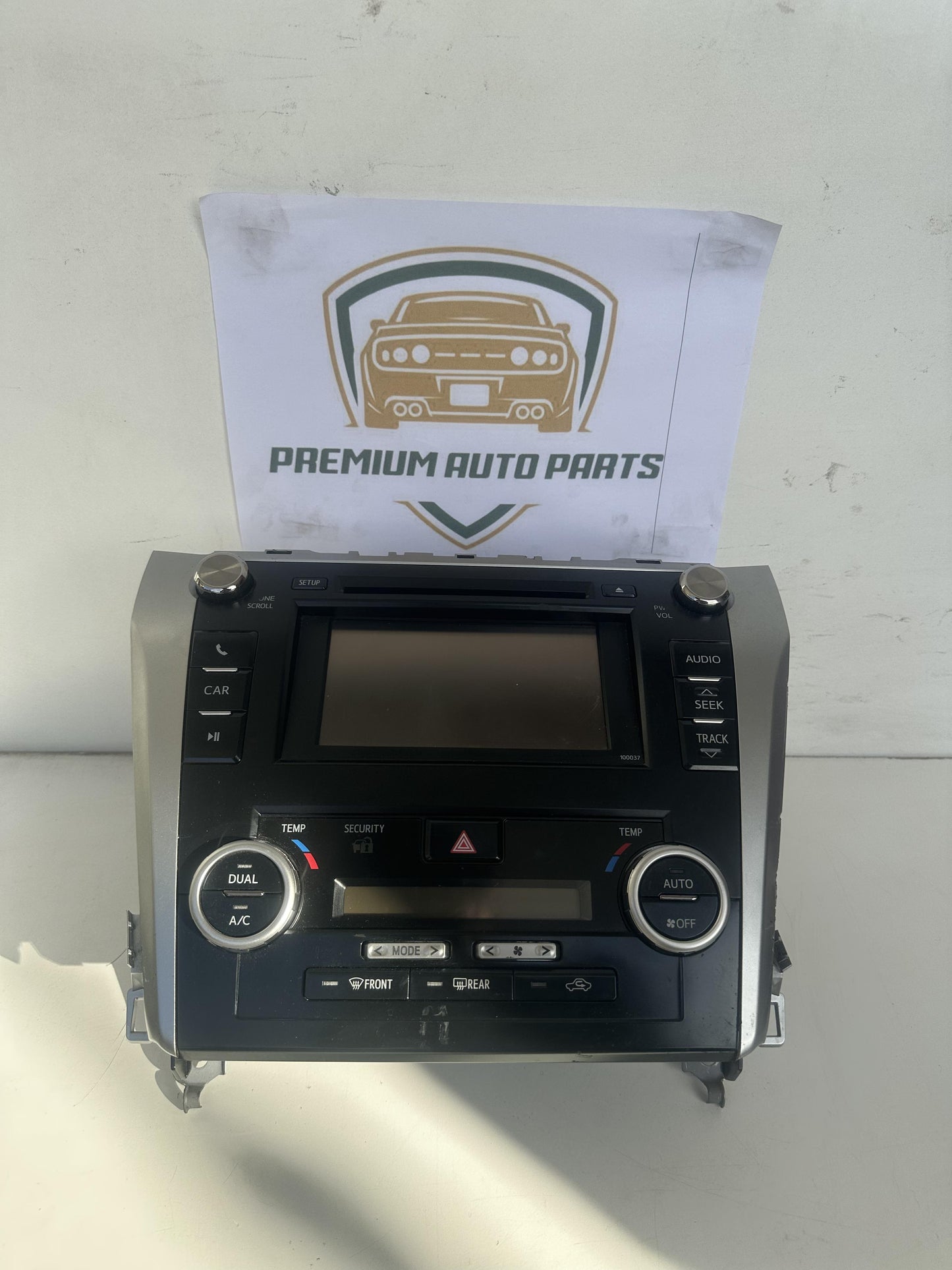 2014  V50 Stereo Head Unit