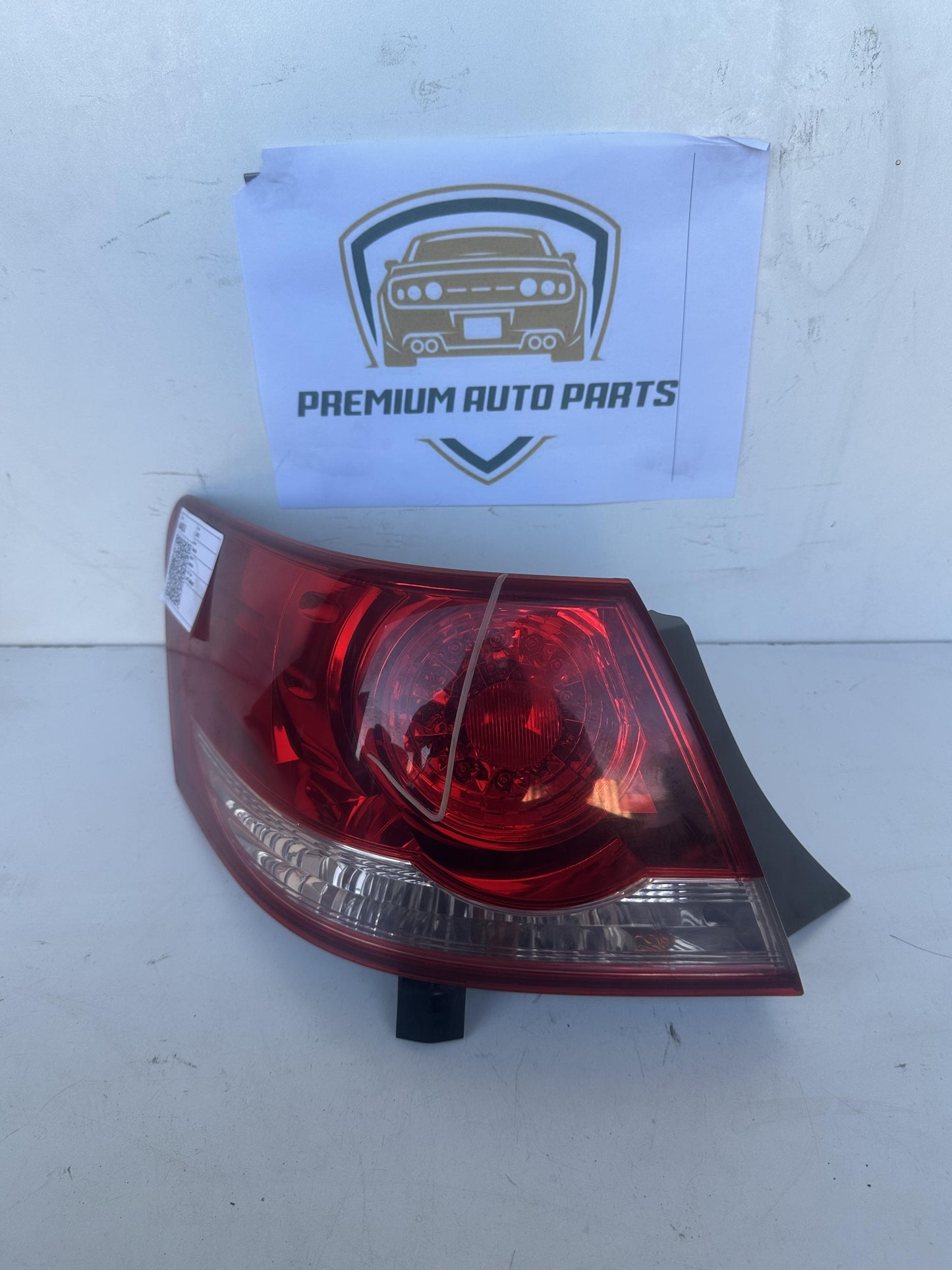 2007  V40 Left Taillight