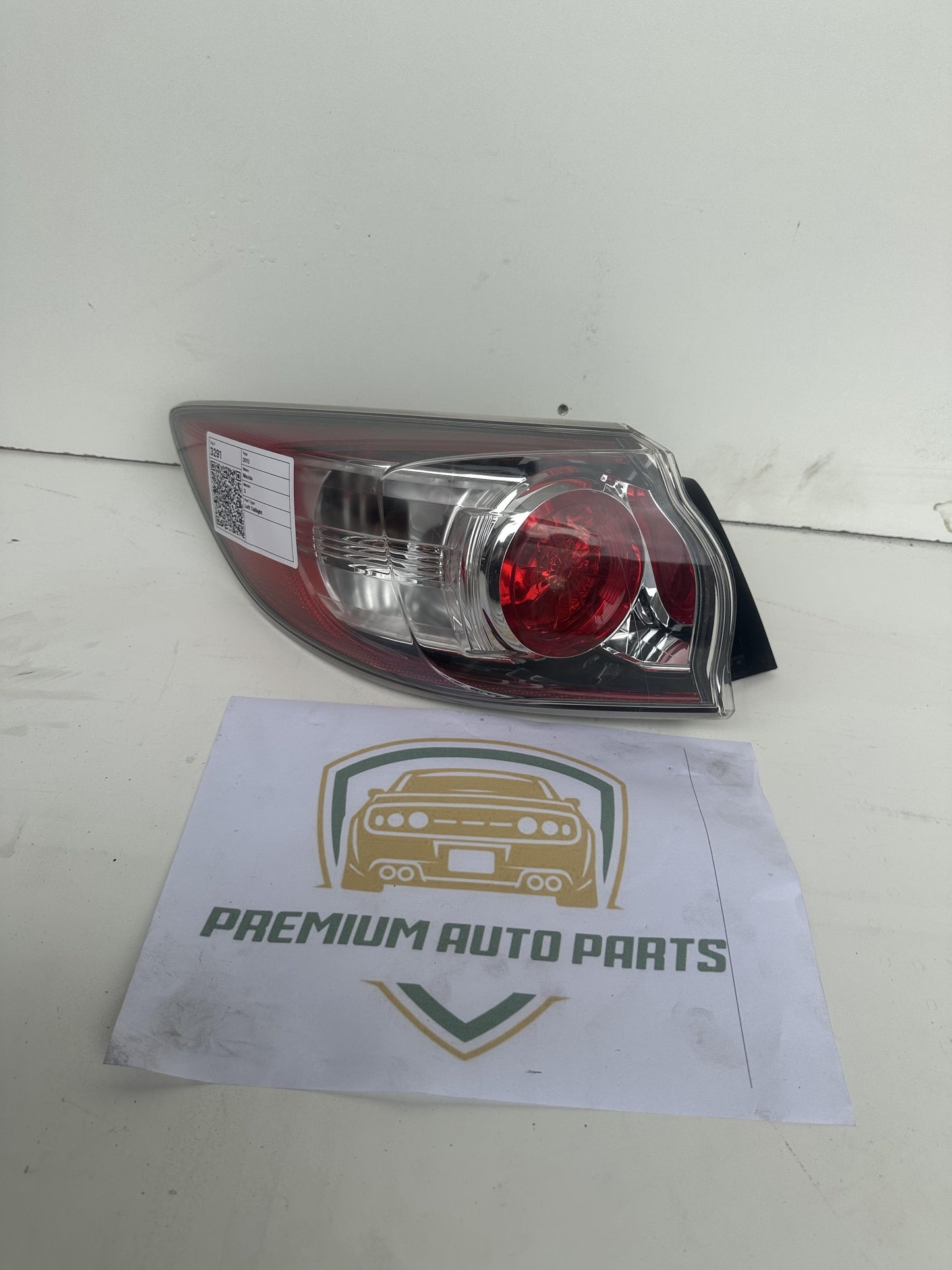 2013  II BL Left Taillight