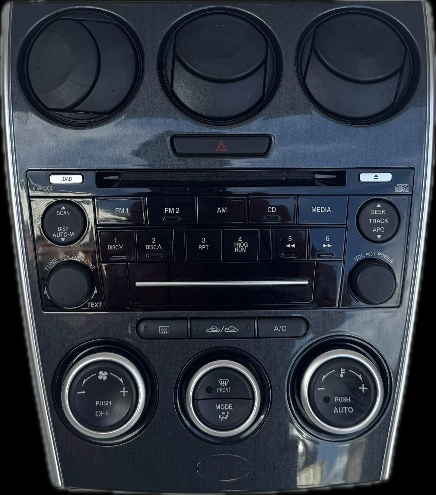 2005  GG Stereo Facia