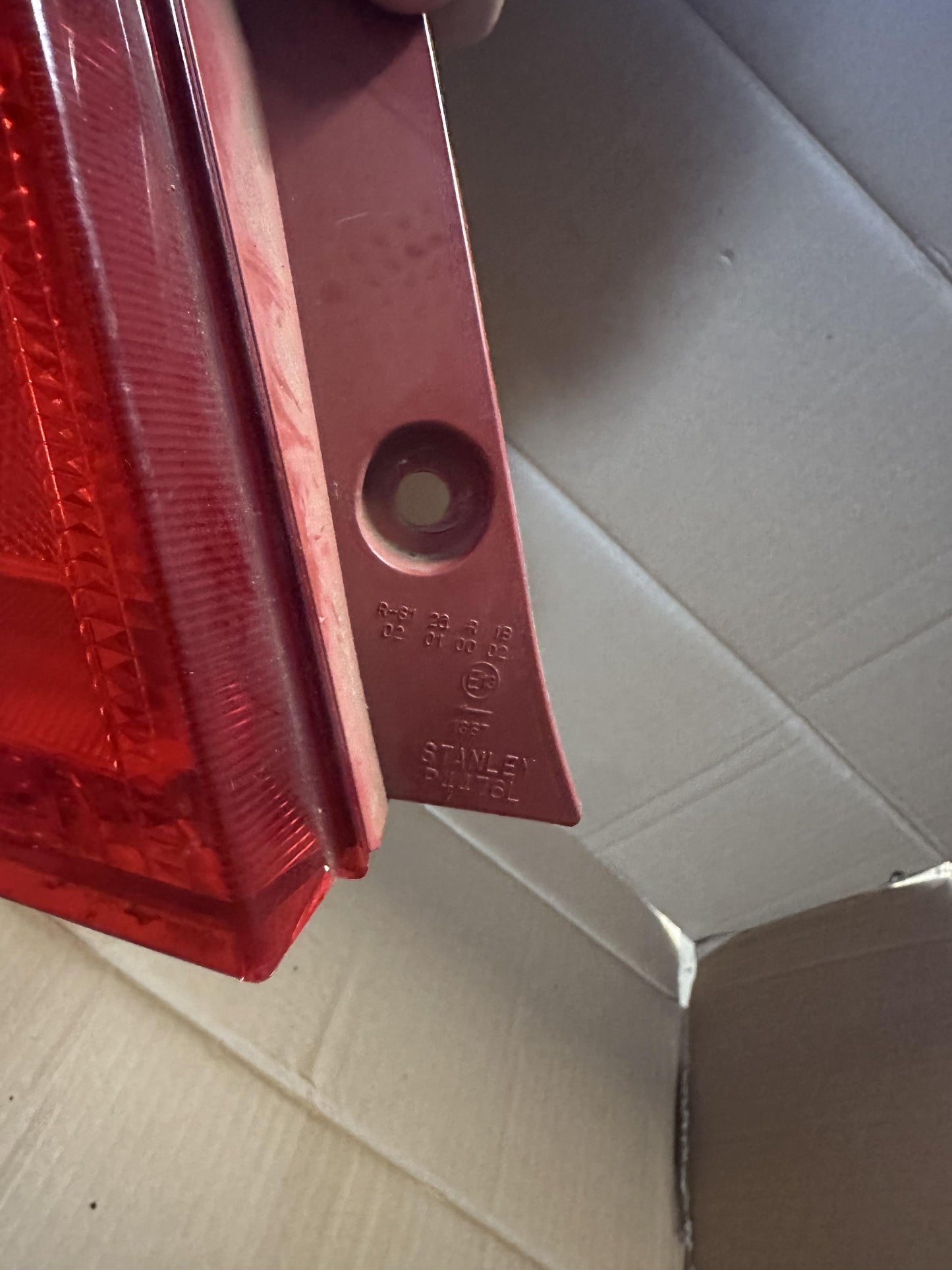2009  Swift Left Taillight