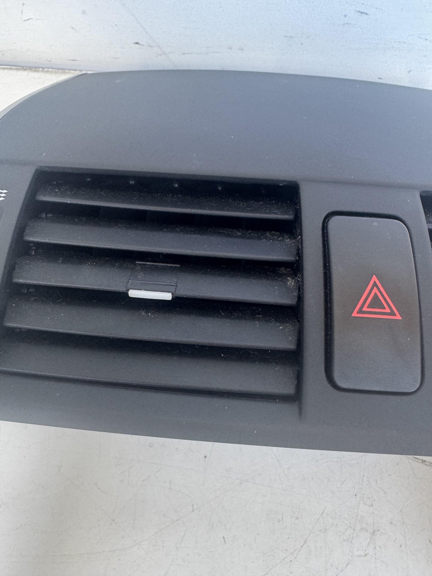 2008   Dash Vent