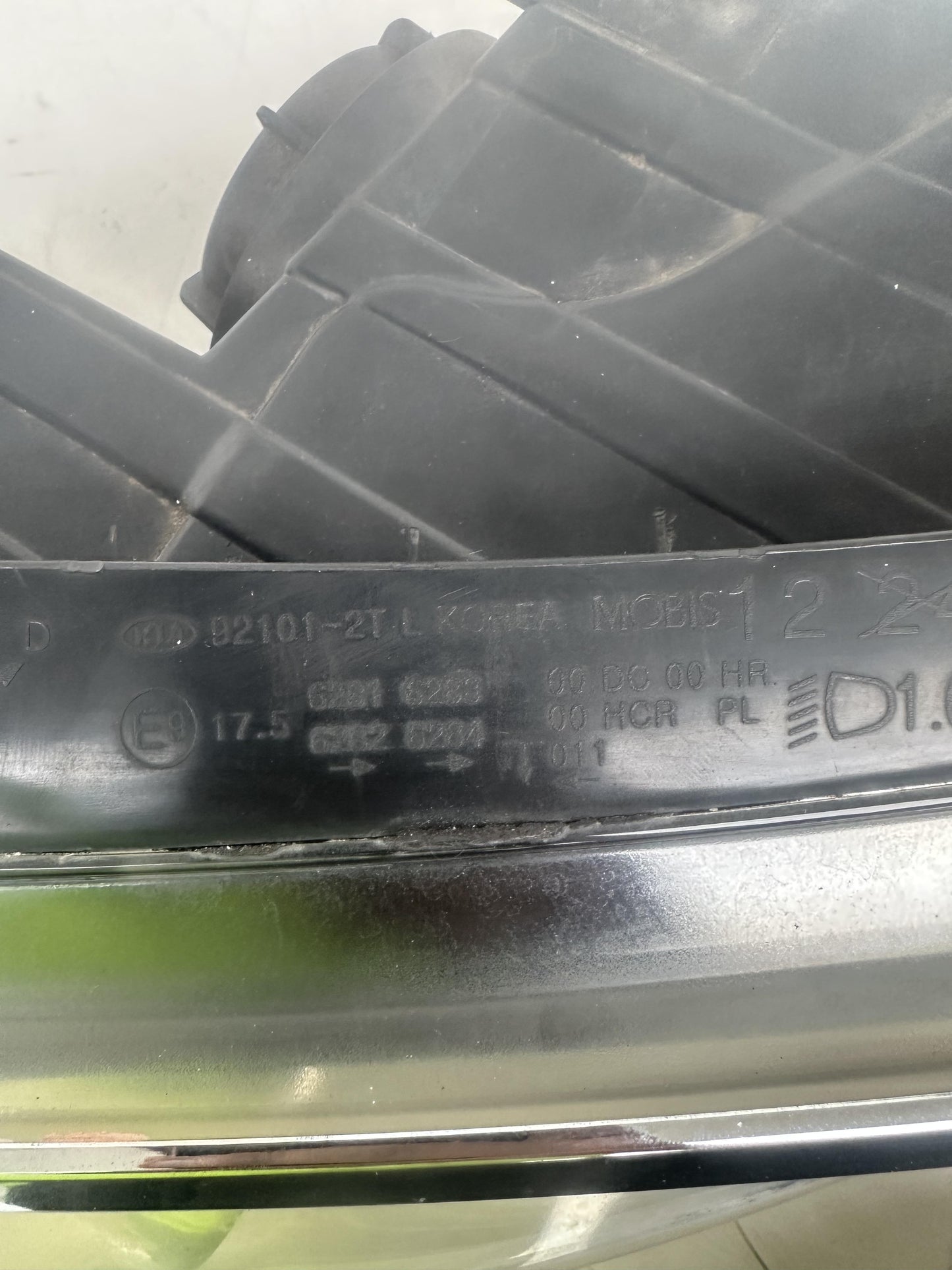 2011  TF Right Headlight
