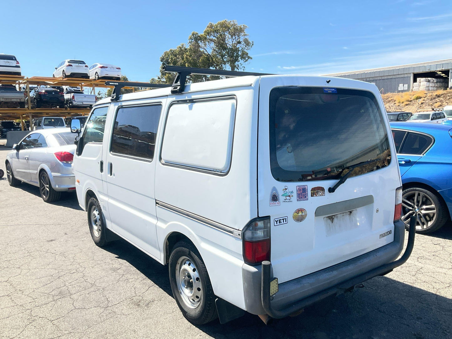 2005 Mazda E1800  Cargo Van 
Mazda
E1800
