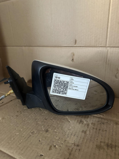 2016   Right Door Mirror