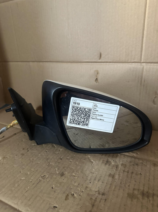 2016   Right Door Mirror