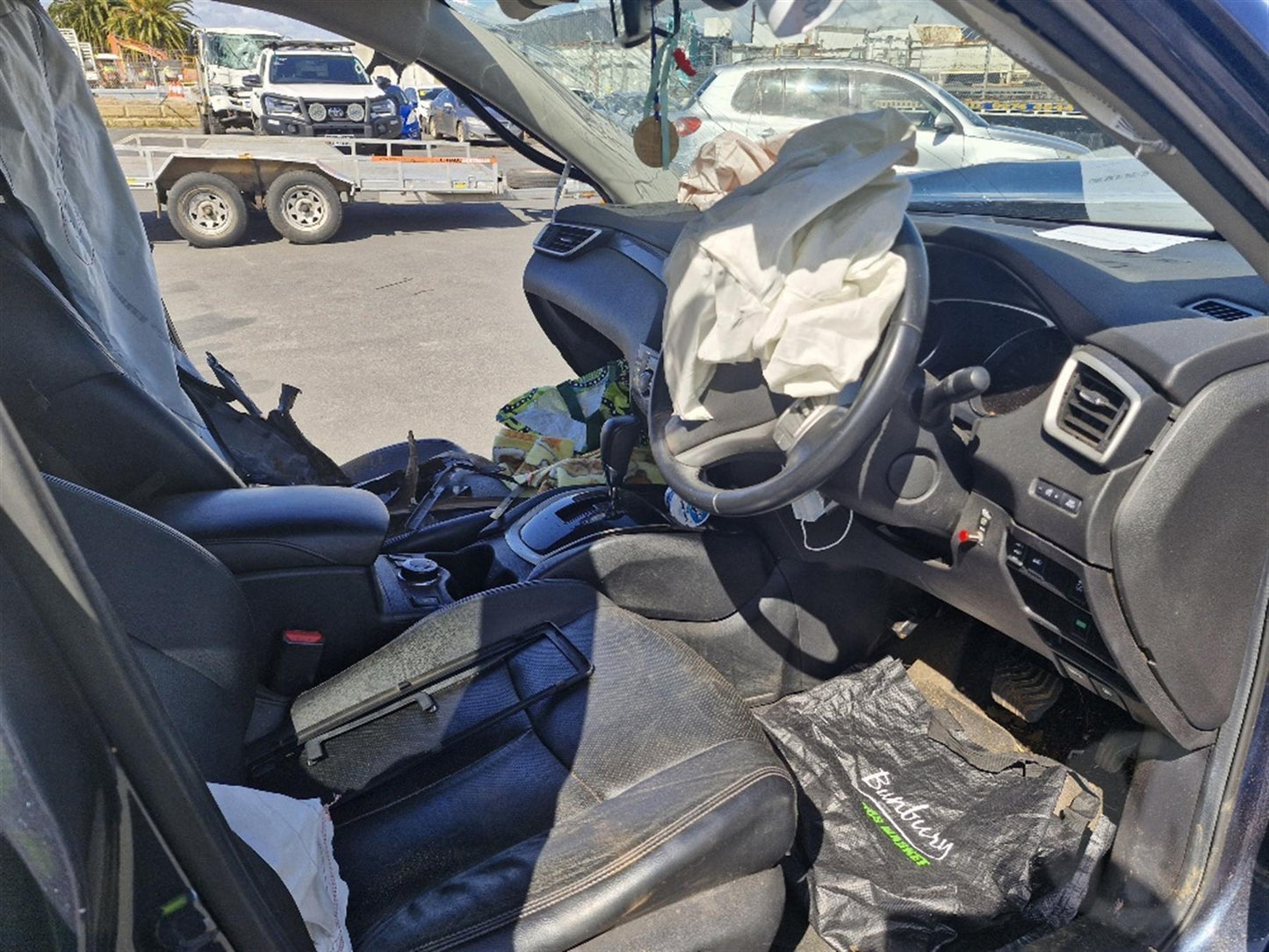 Nissan 
X-Trail