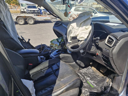 Nissan 
X-Trail