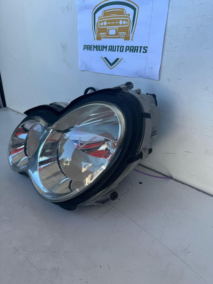 2005   Left Headlight